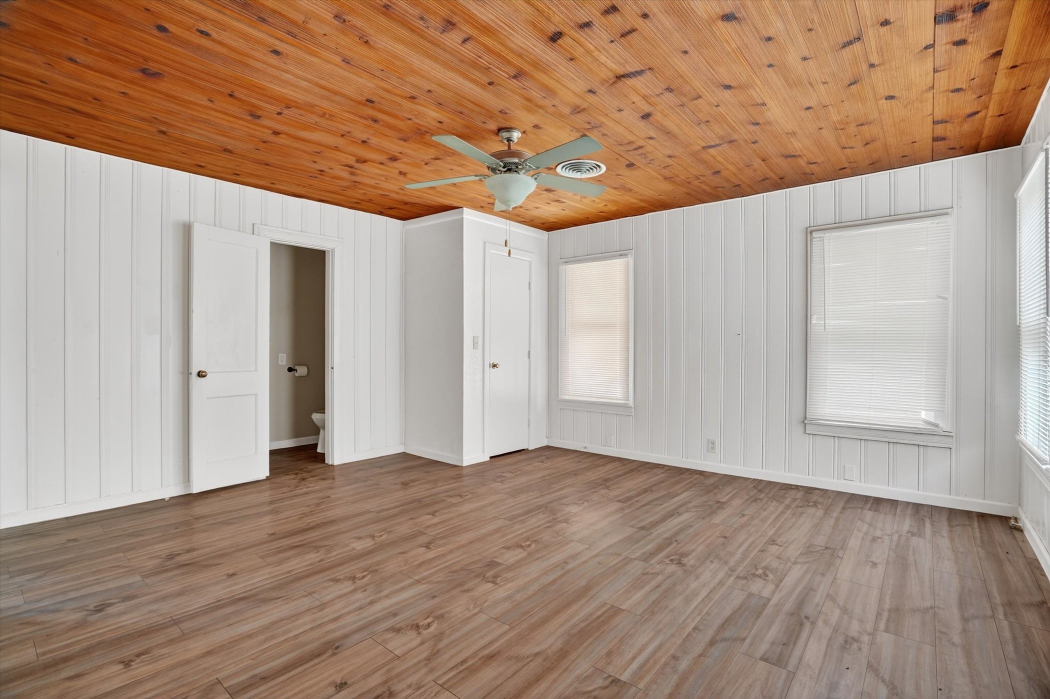 320 N 2nd Street Jacksboro TX 76458