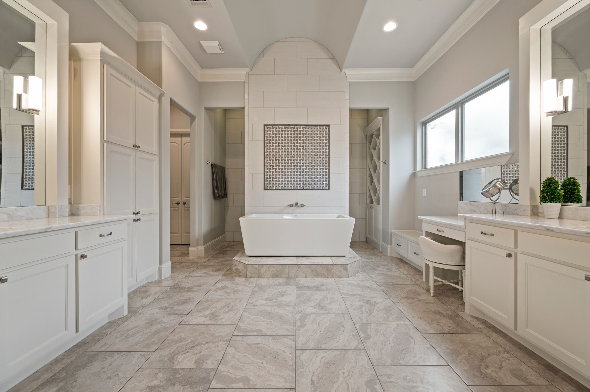 908 Lake Carillon Lane Southlake TX 76092