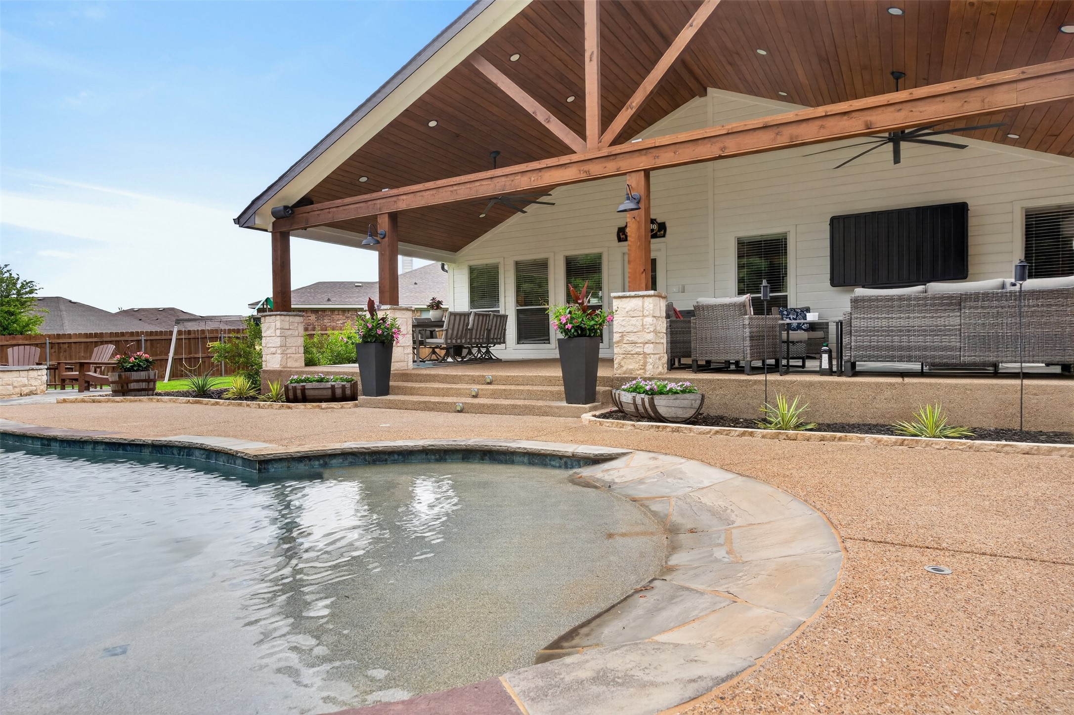 1428 Brownford Drive Fort Worth TX 76028