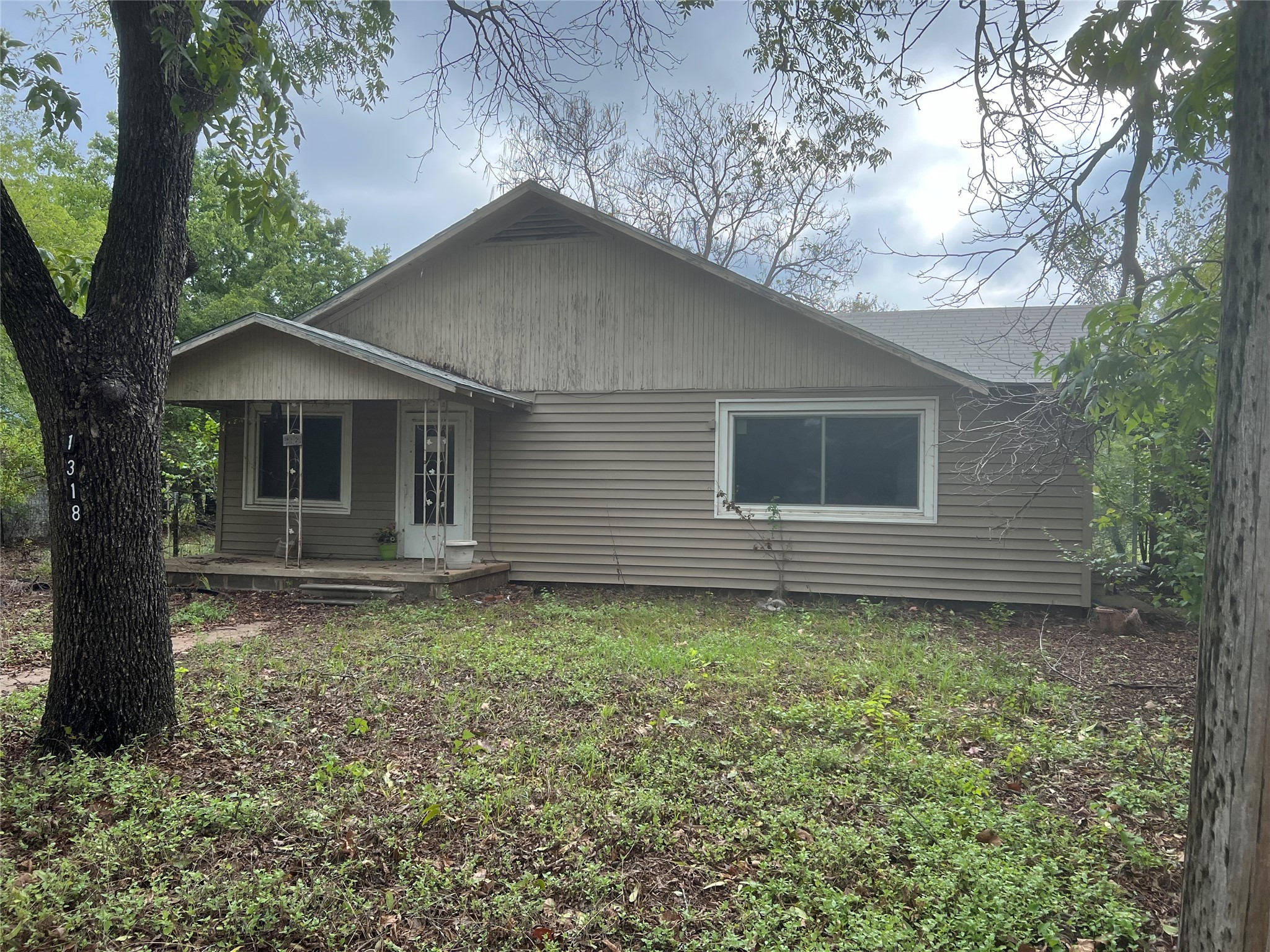 1318 Slay Street Eastland TX 76448