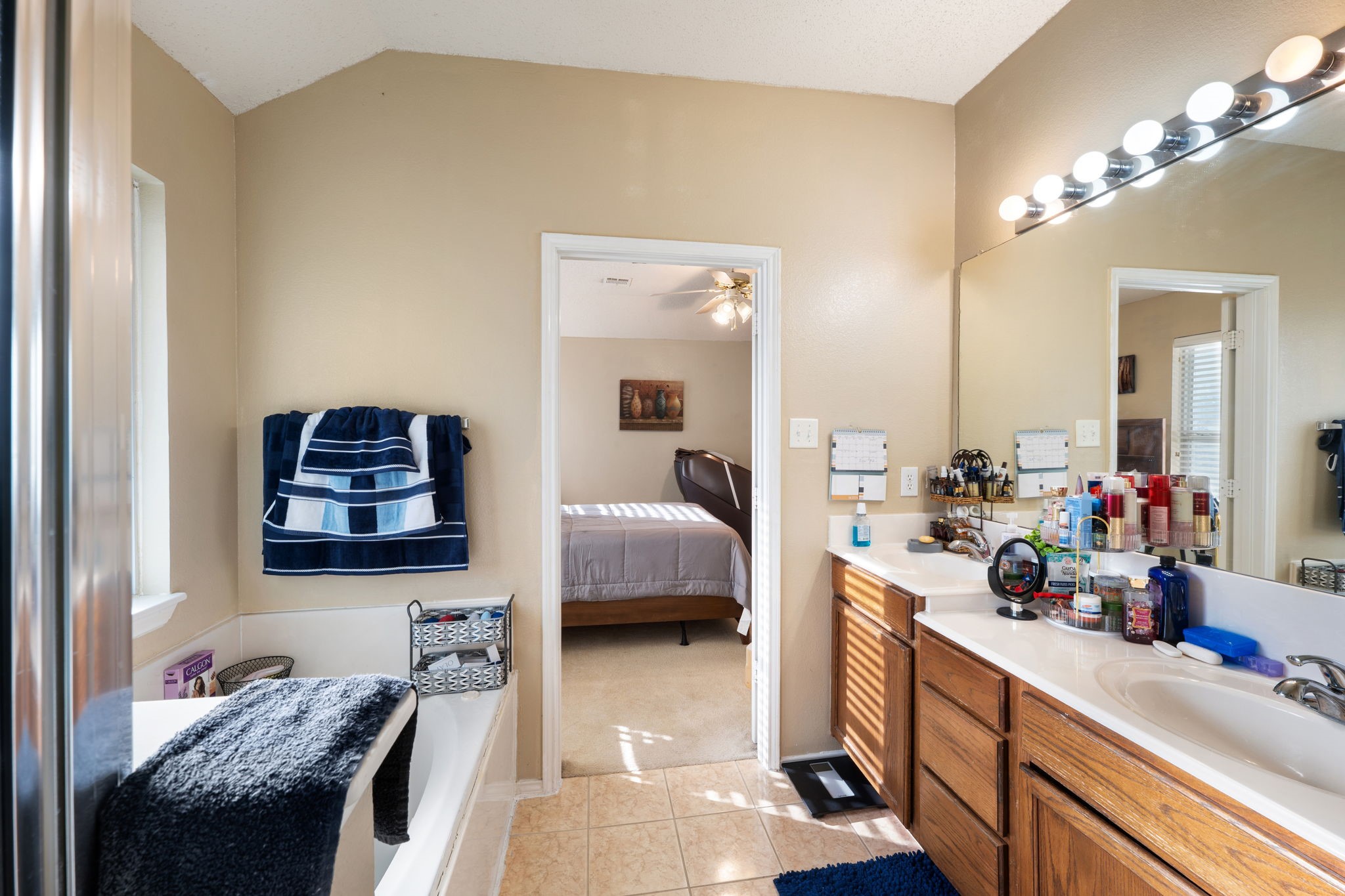 1418 Deville Circle Garland TX 75043