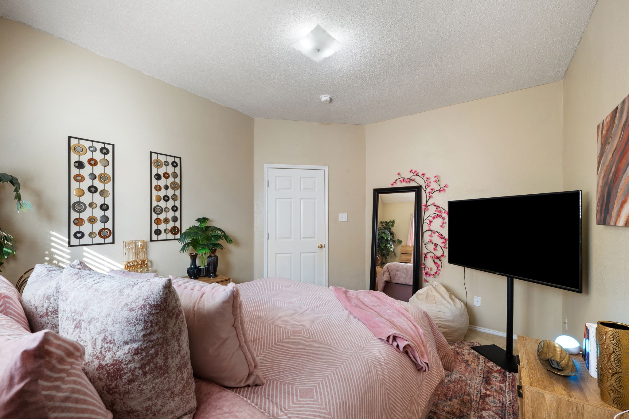 1418 Deville Circle Garland TX 75043