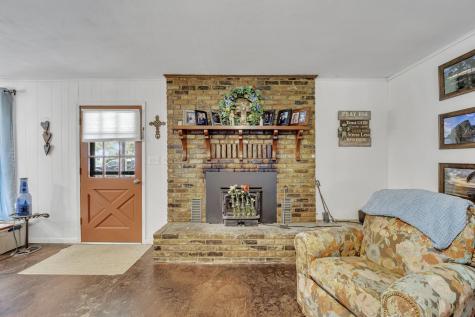 9822 Nasturtium Road Ore City TX 75683