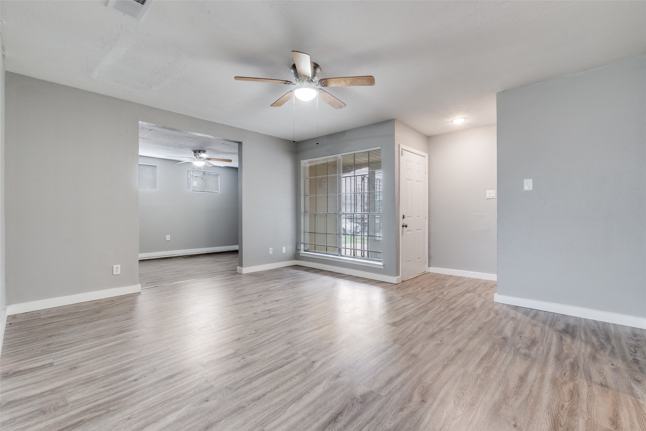 3336 Pacesetter Drive Dallas TX 75241