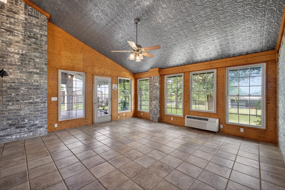 4609 Slayton Road Cleburne TX 76031