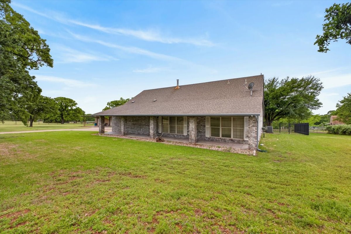 4609 Slayton Road Cleburne TX 76031