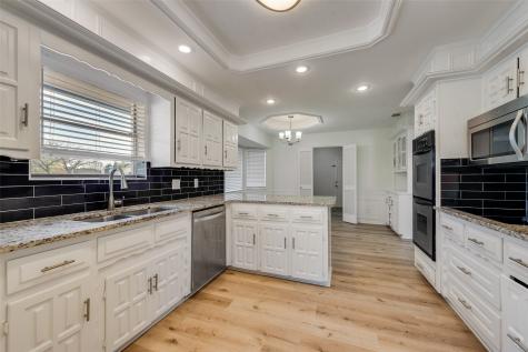 1700 Prestonwood Drive Arlington TX 76012