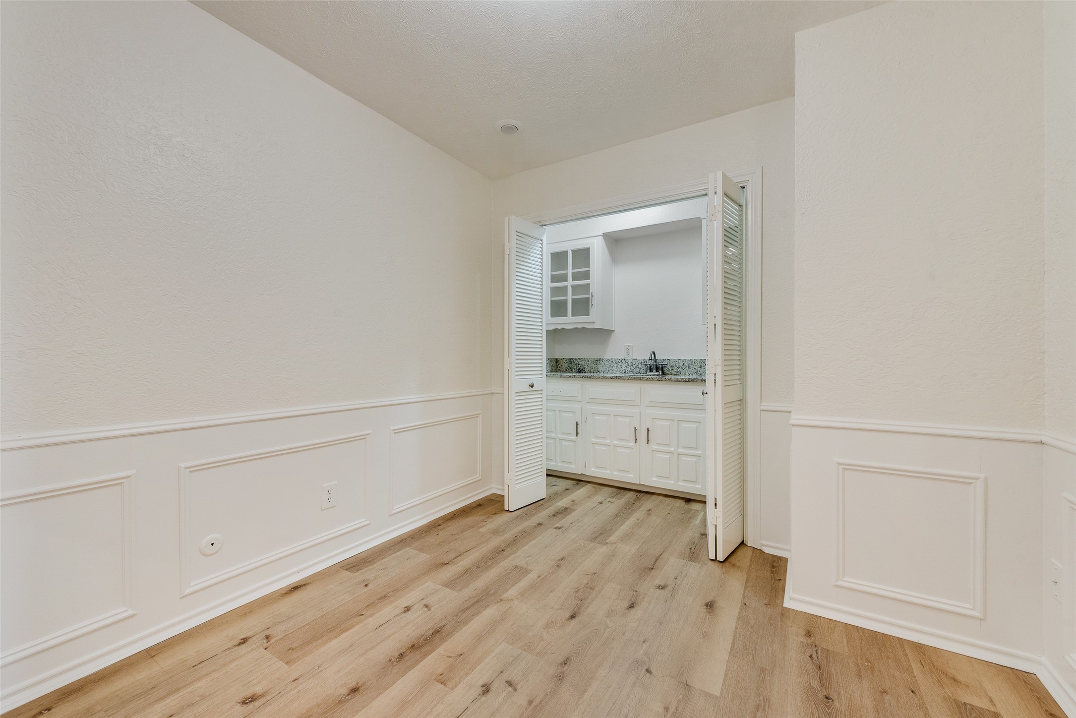 1700 Prestonwood Drive Arlington TX 76012