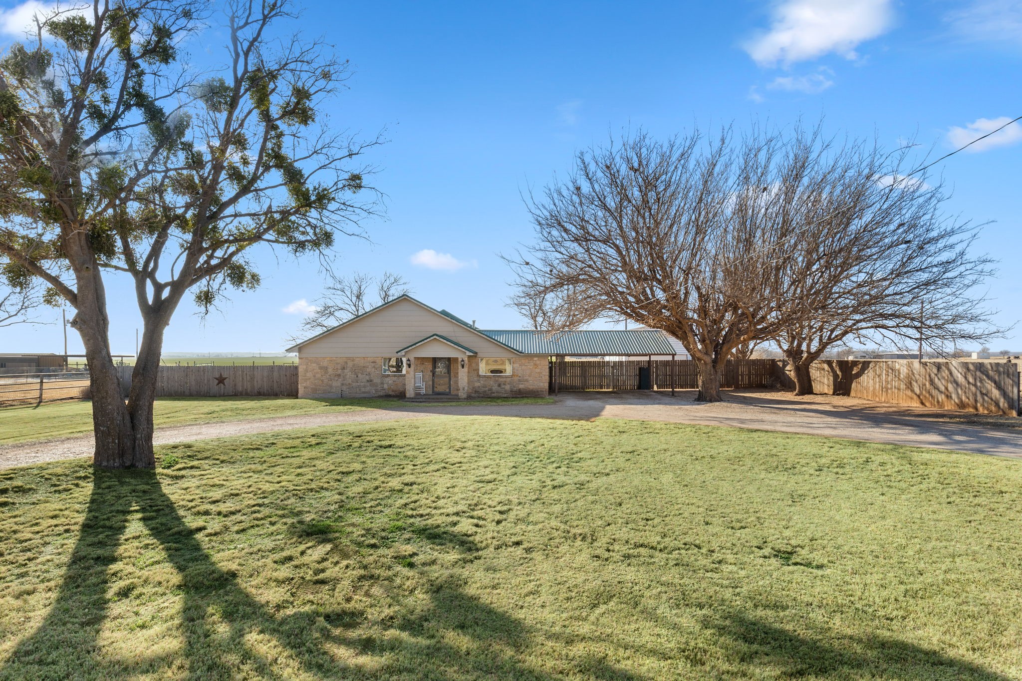1137 Us Highway 82 W Seymour TX 76380