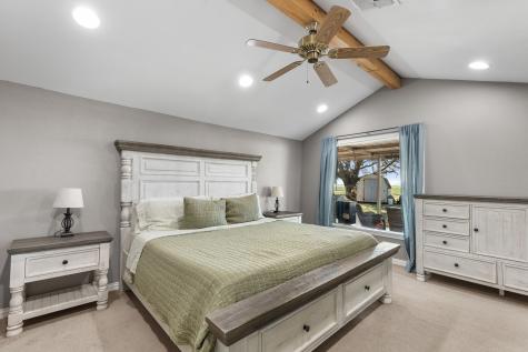 1137 Us Highway 82 W Seymour TX 76380