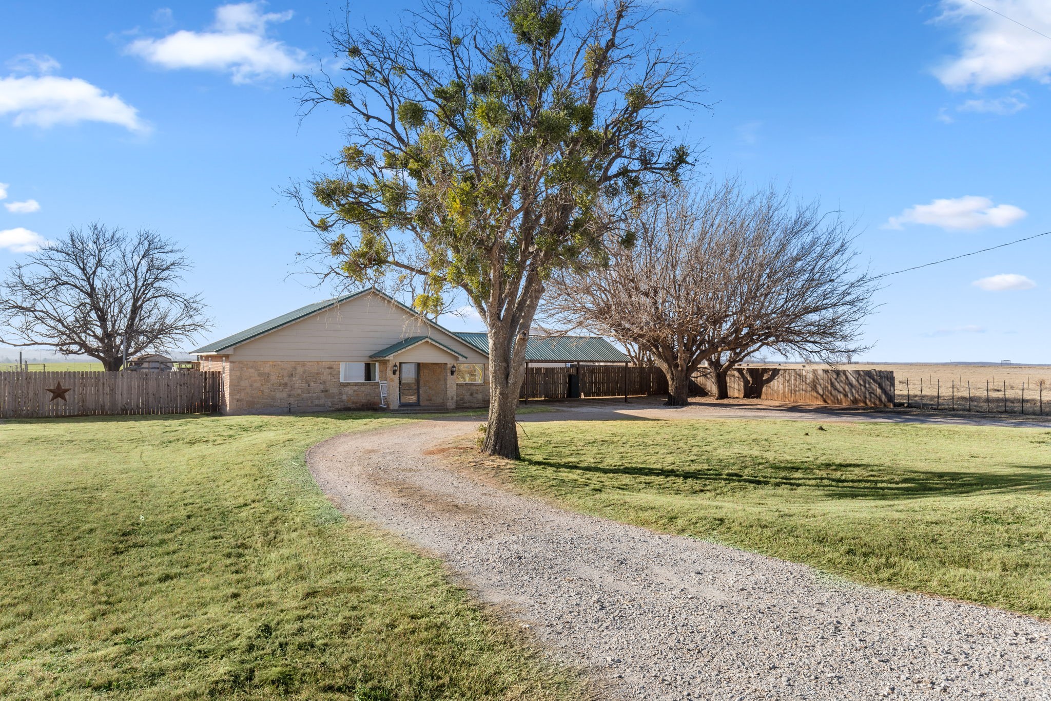 1137 Us Highway 82 W Seymour TX 76380