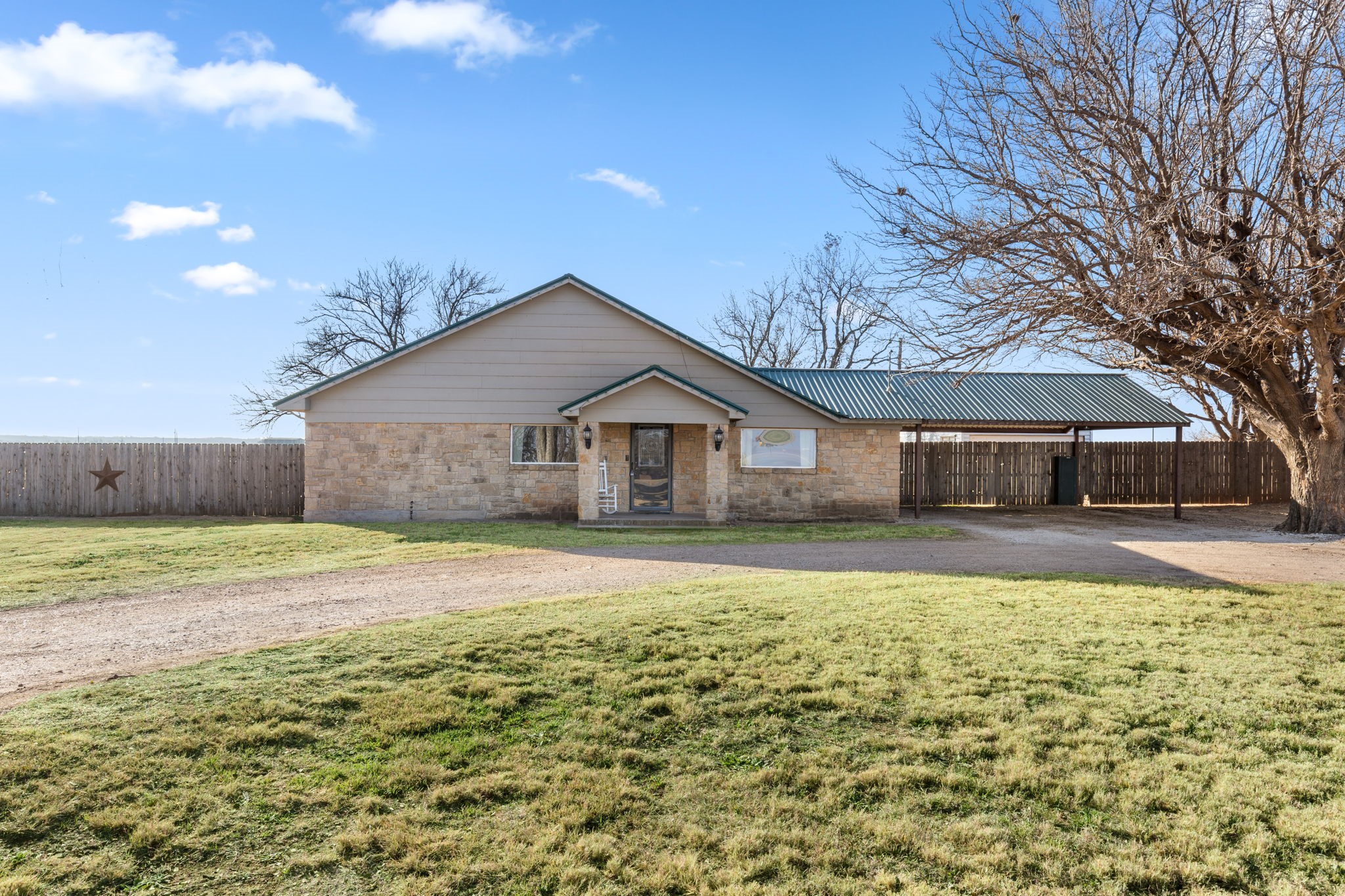 1137 Us Highway 82 W Seymour TX 76380