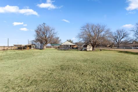1137 Us Highway 82 W Seymour TX 76380