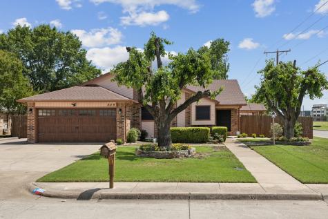 849 Brian Drive Grand Prairie TX 75052