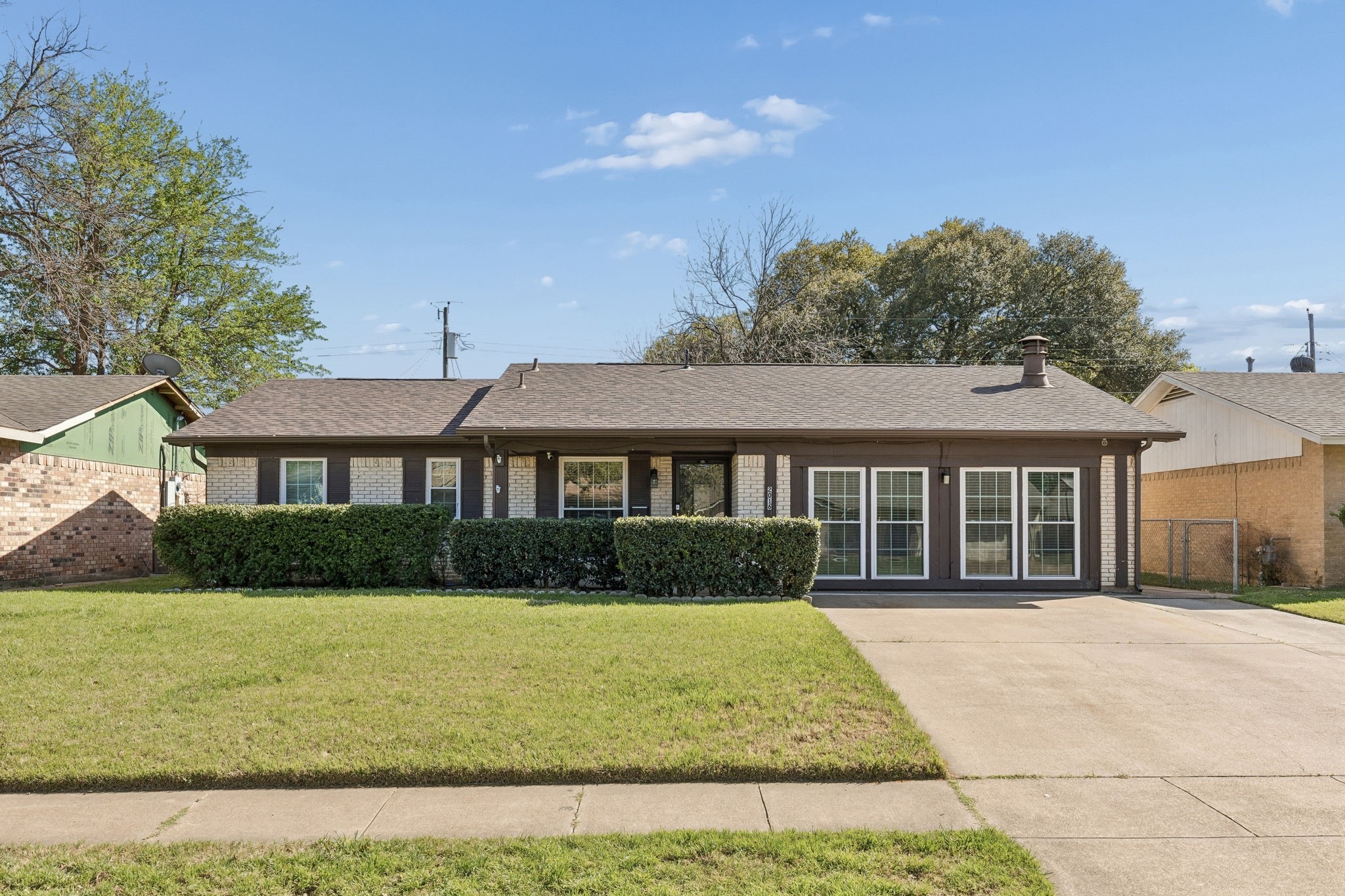 2016 Meadow Lark Irving TX 75060