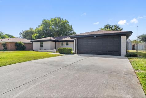 729 Finland Street Grand Prairie TX 75050
