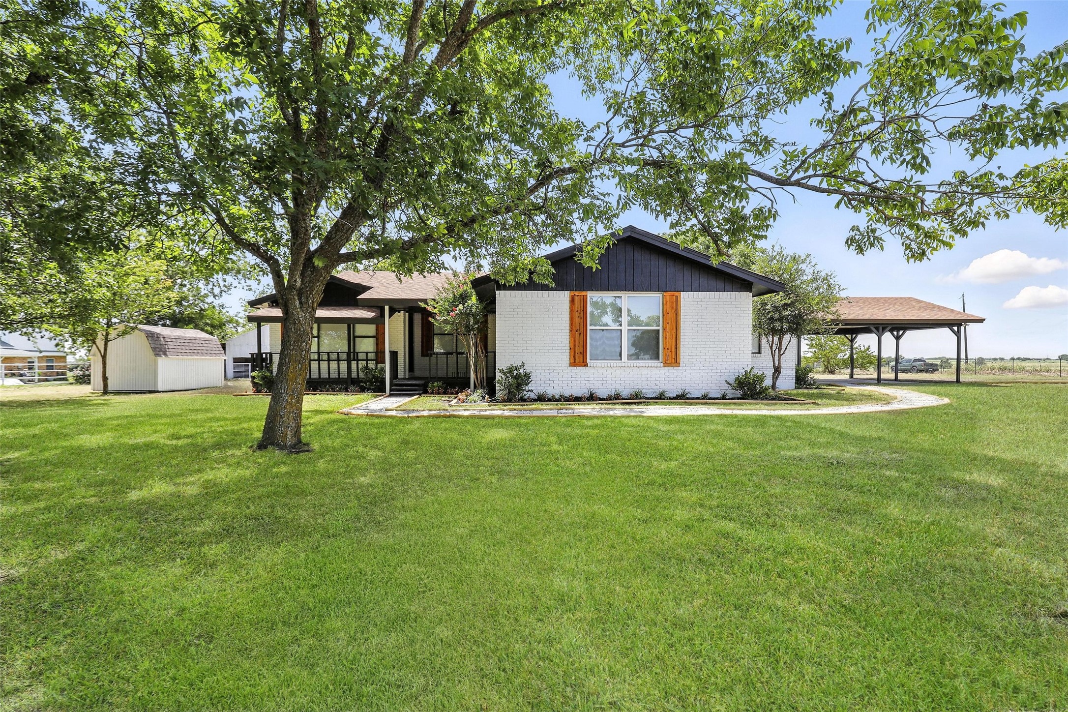 8161 County Road 1010 Joshua TX 76058