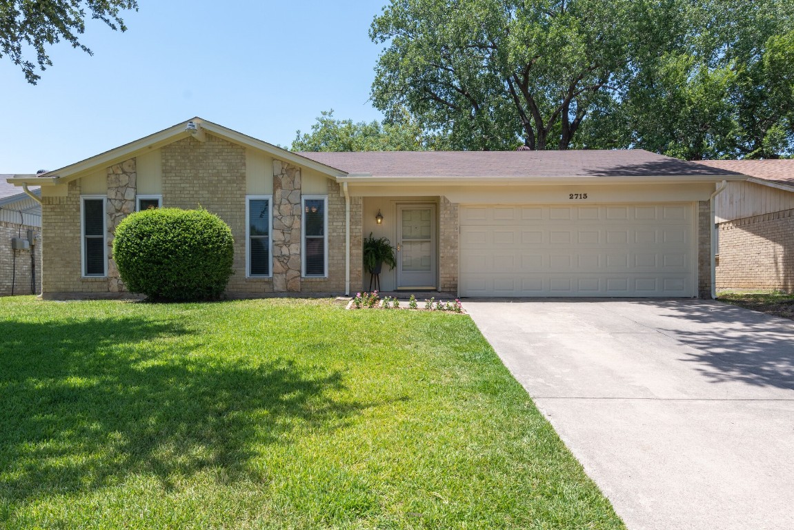 2713 Springlake Court Irving TX 75060