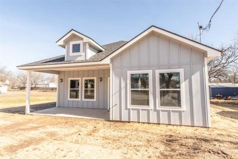 307 Bonham Street Nocona TX 76255