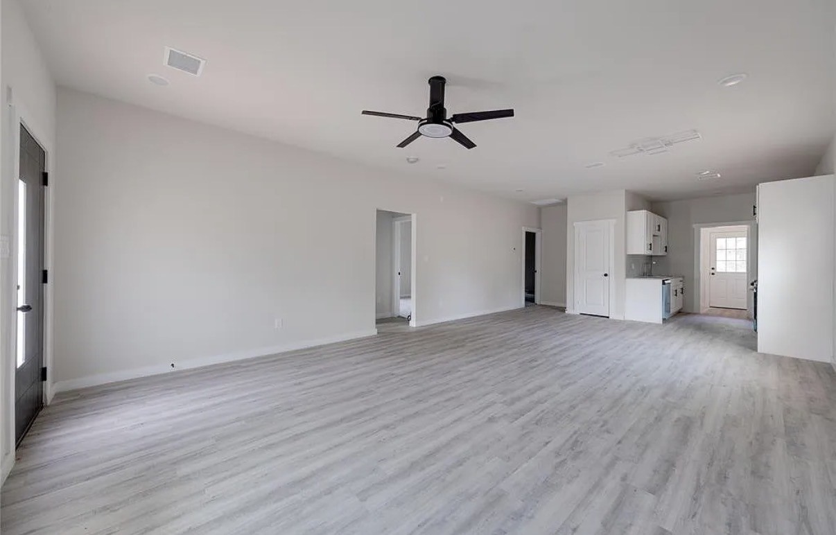 116 Bowie Street Mabank TX 75156