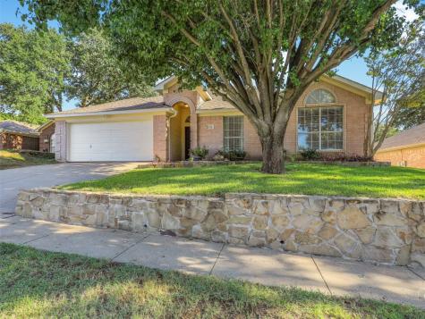6121 Silkcrest Trail Arlington TX 76017