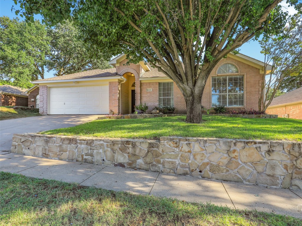 6121 Silkcrest Trail Arlington TX 76017