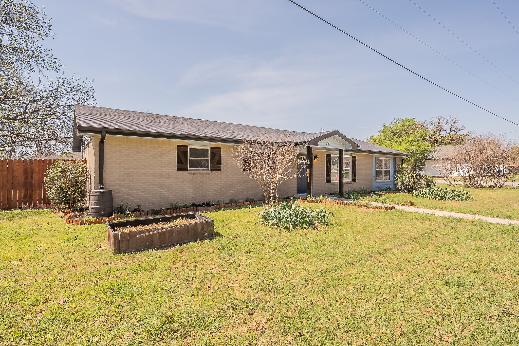 302 E Washington Street Alvord TX 76225