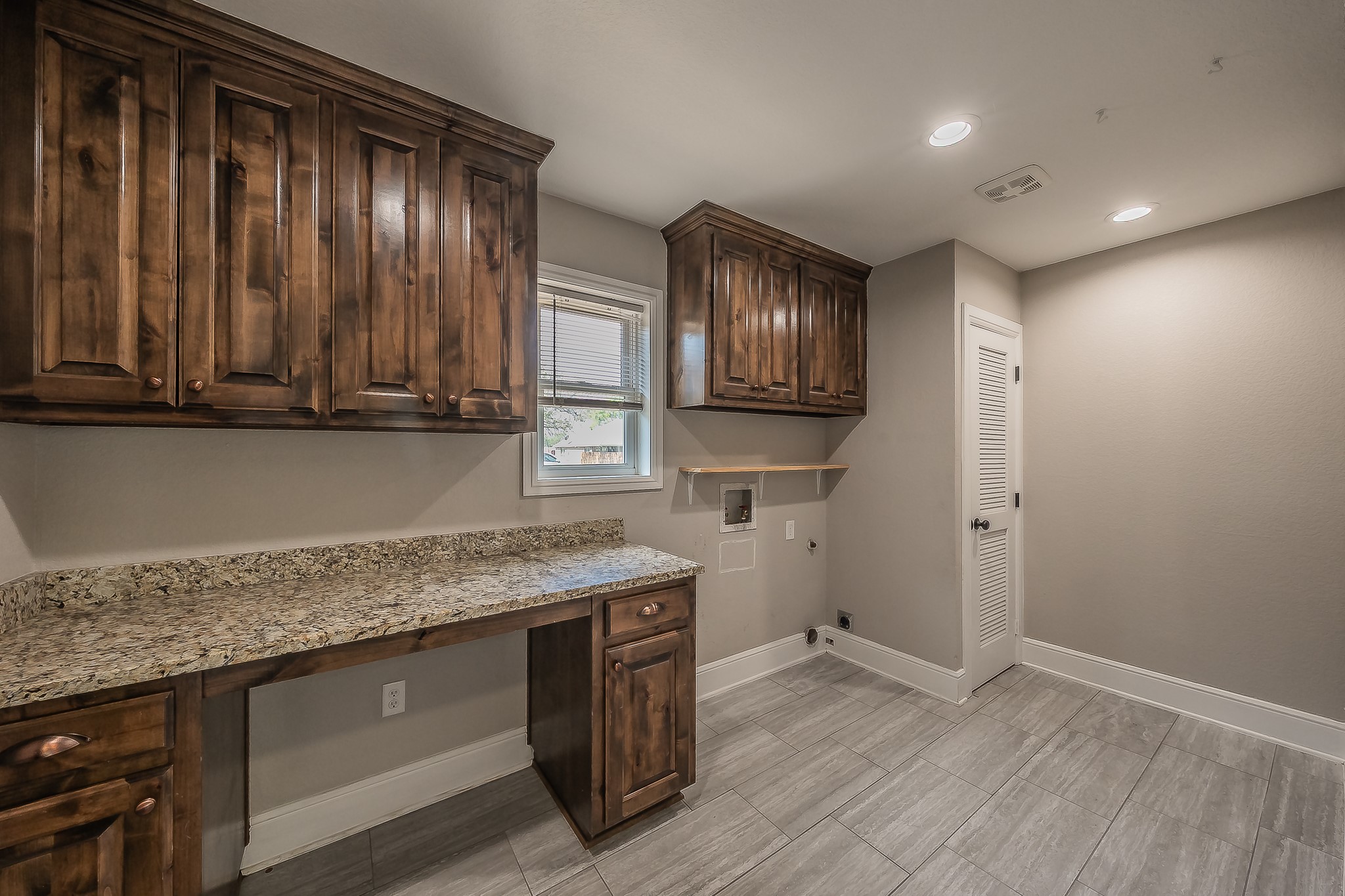 302 E Washington Street Alvord TX 76225