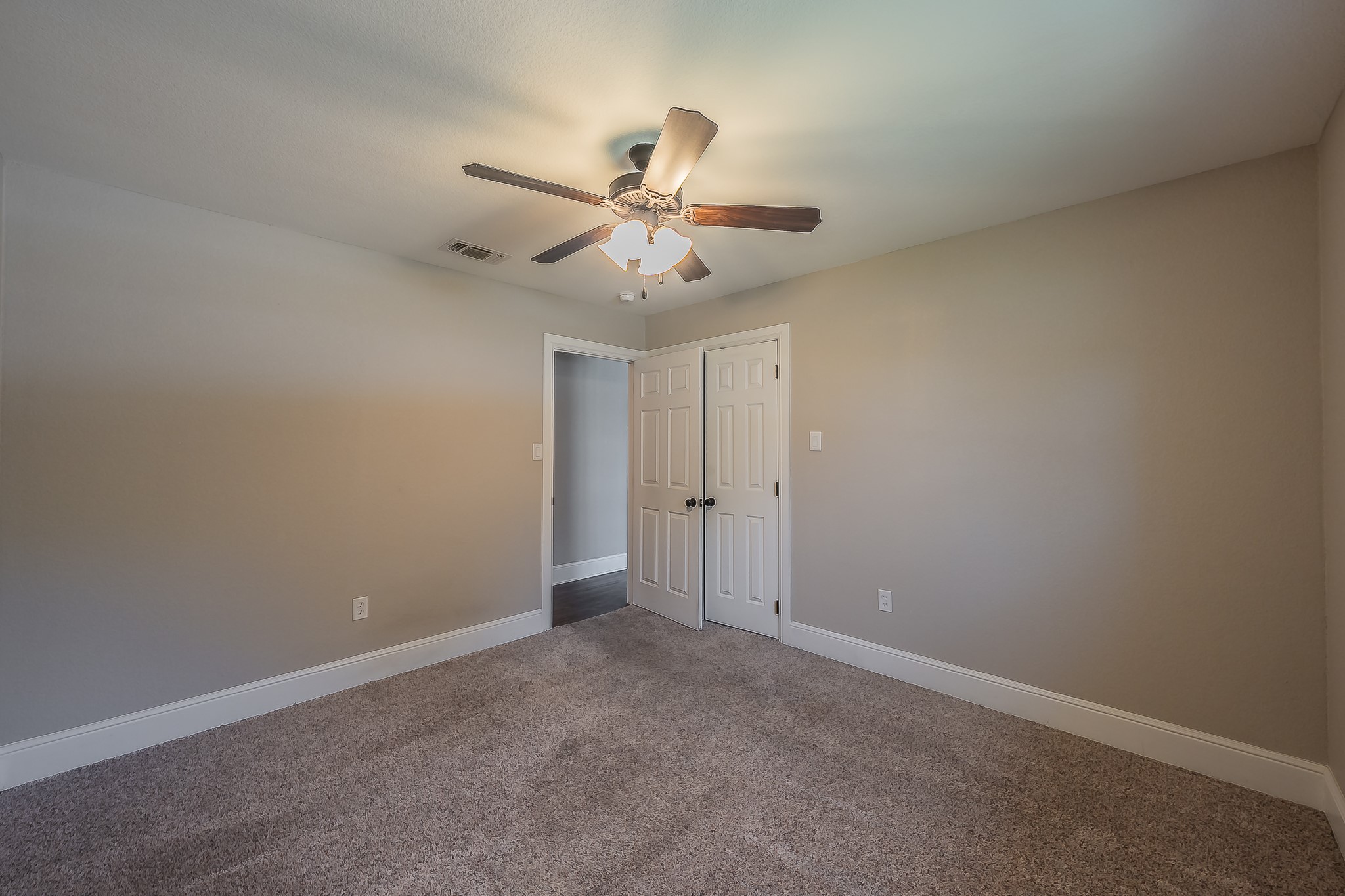 302 E Washington Street Alvord TX 76225