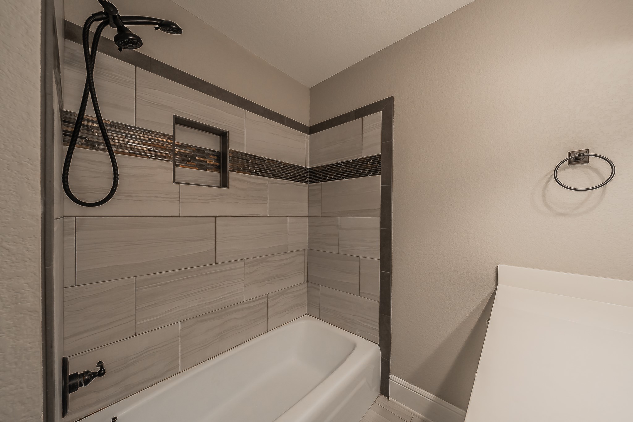 302 E Washington Street Alvord TX 76225