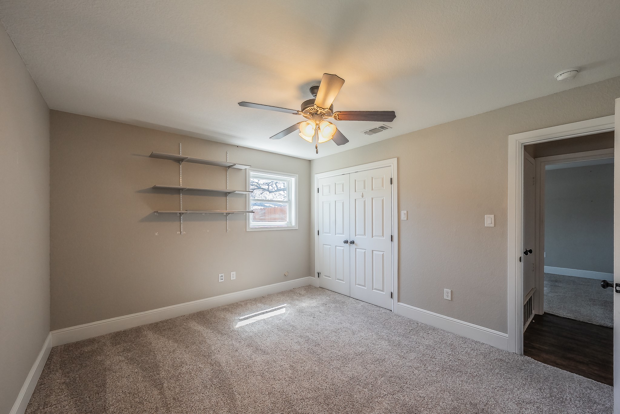 302 E Washington Street Alvord TX 76225