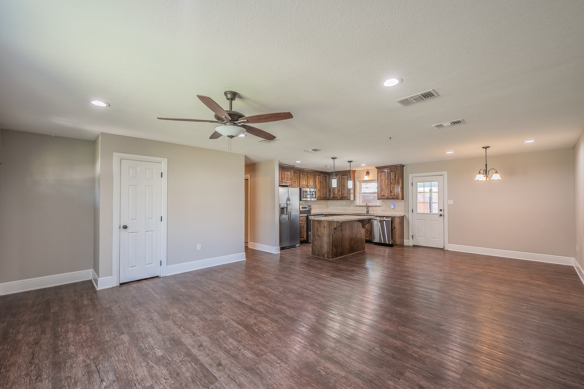 302 E Washington Street Alvord TX 76225