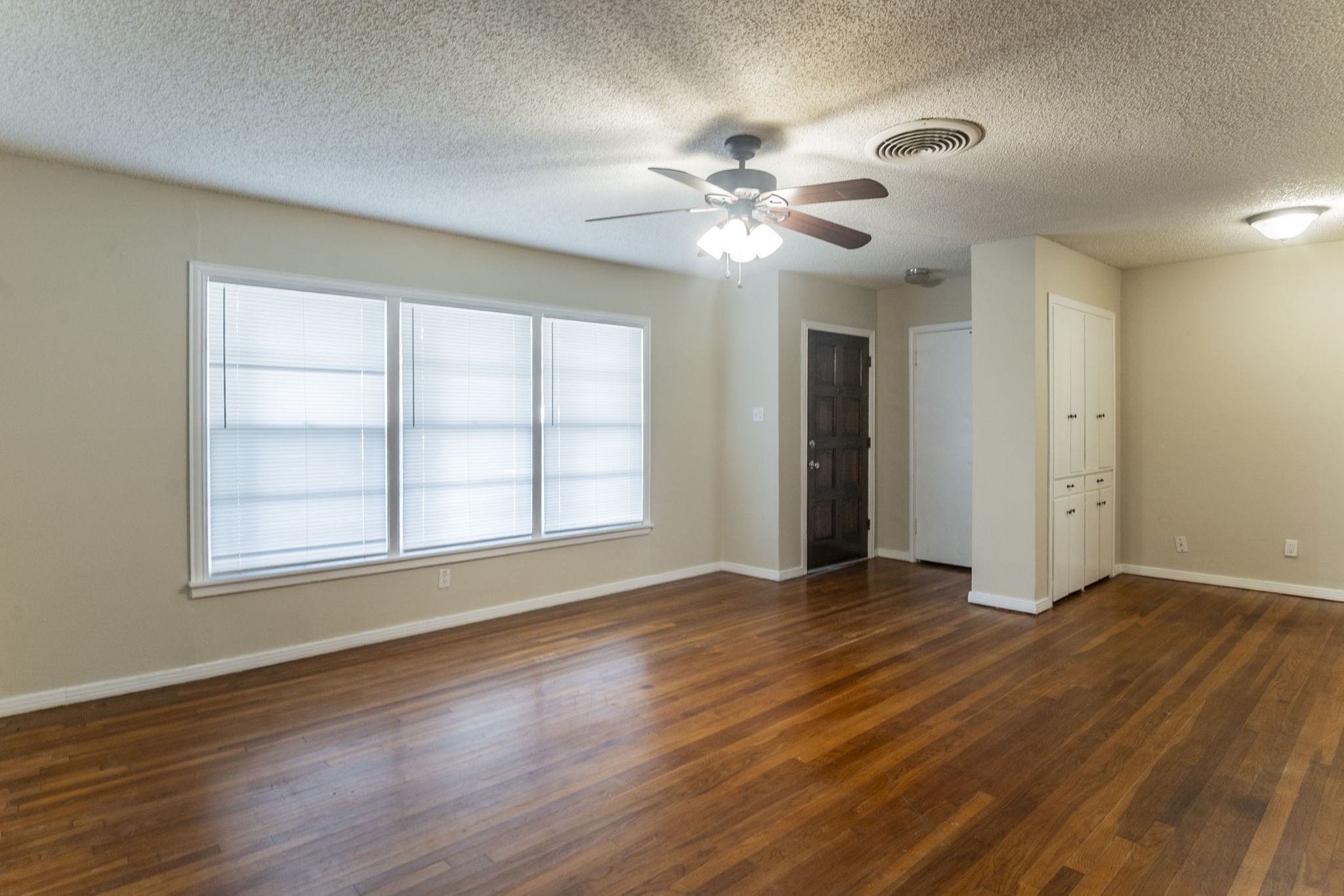 3128 Ray Drive Haltom City TX 76117