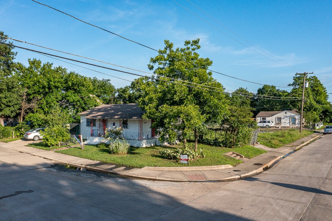 3414 Navaro Street Dallas TX 75212