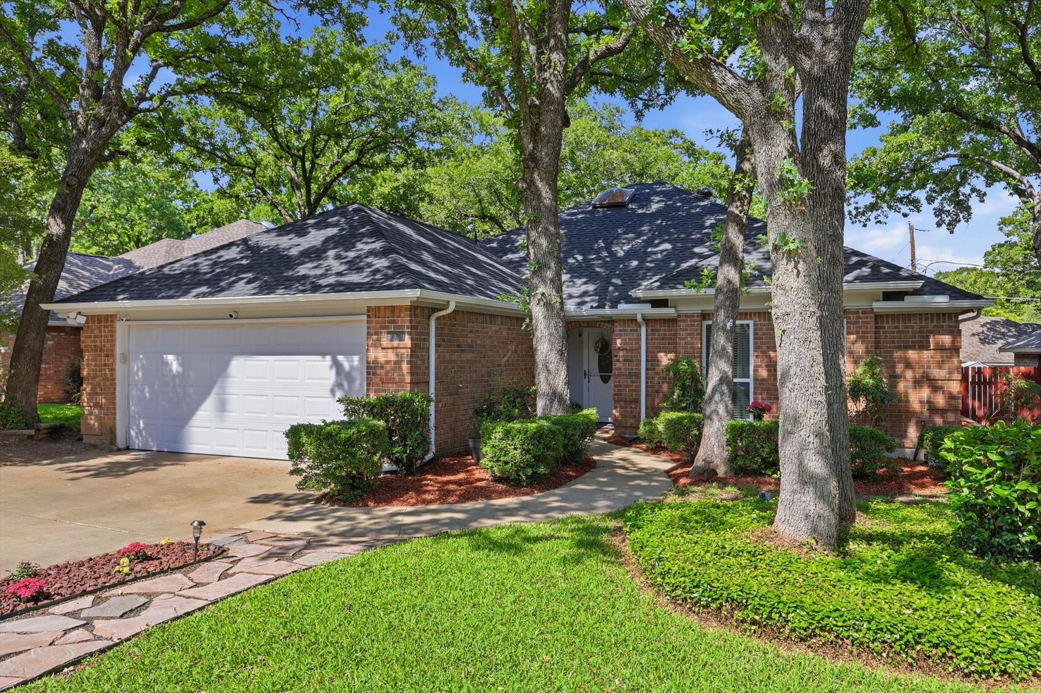 6020 Paradise Drive Arlington TX 76001
