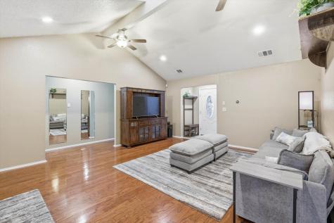 6020 Paradise Drive Arlington TX 76001