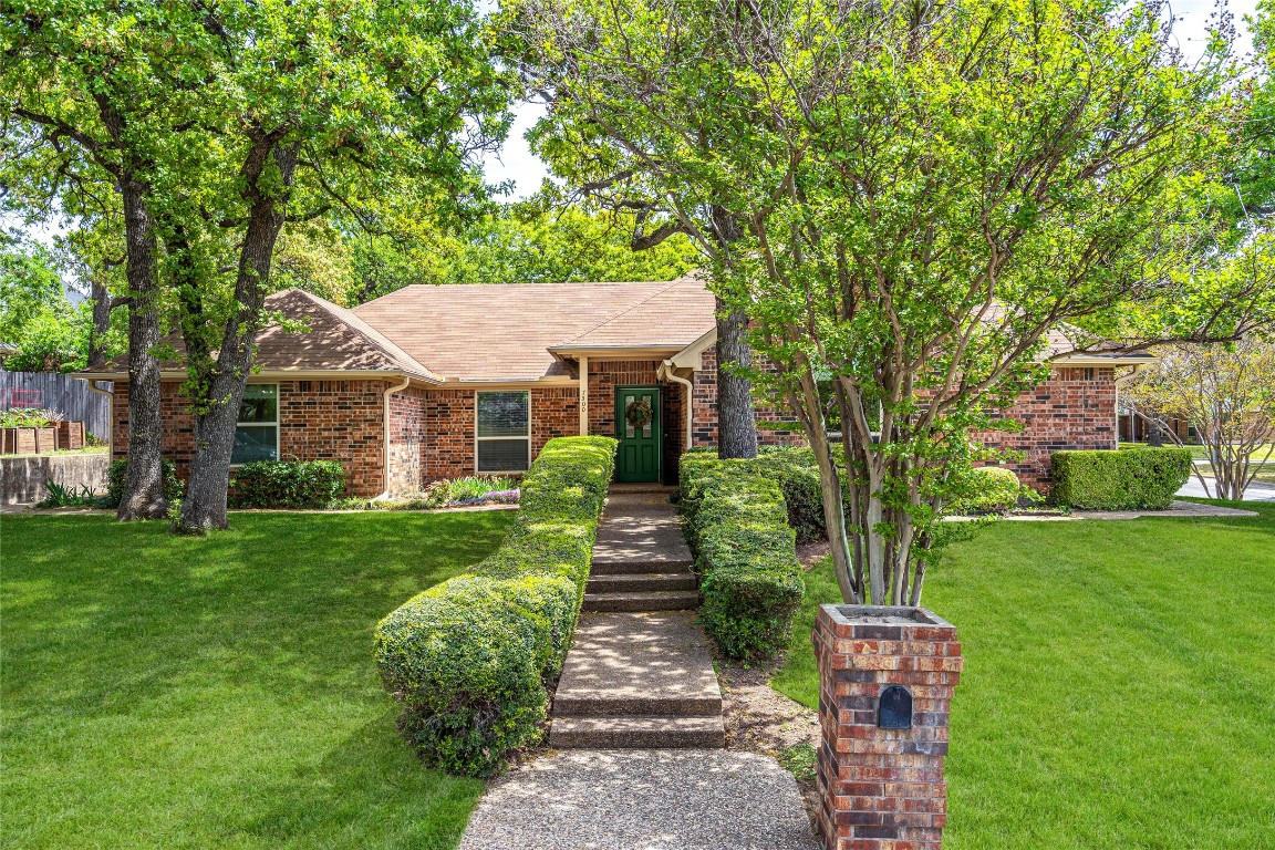 7500 Cimarron Drive North Richland Hills TX 76182