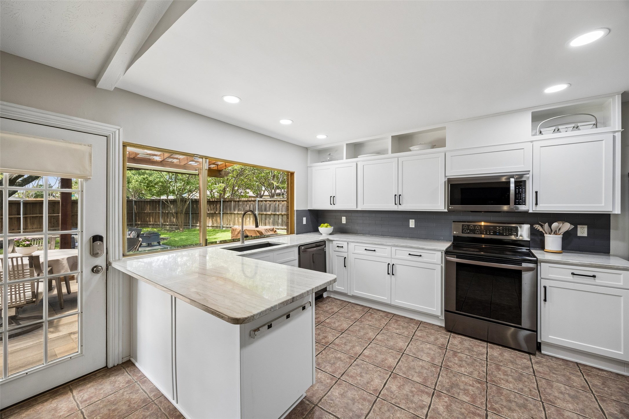9235 Rolling Rock Lane Dallas TX 75238