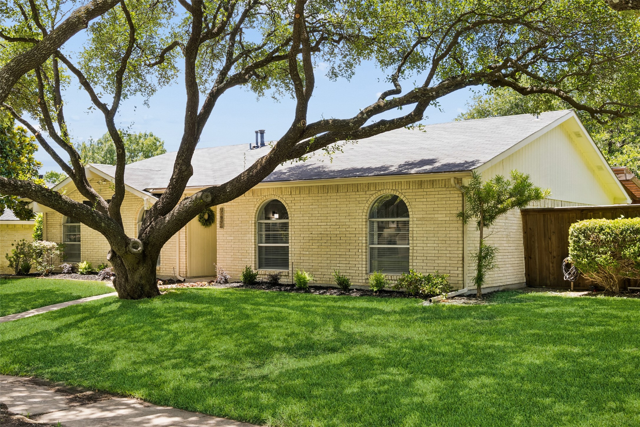 9235 Rolling Rock Lane Dallas TX 75238
