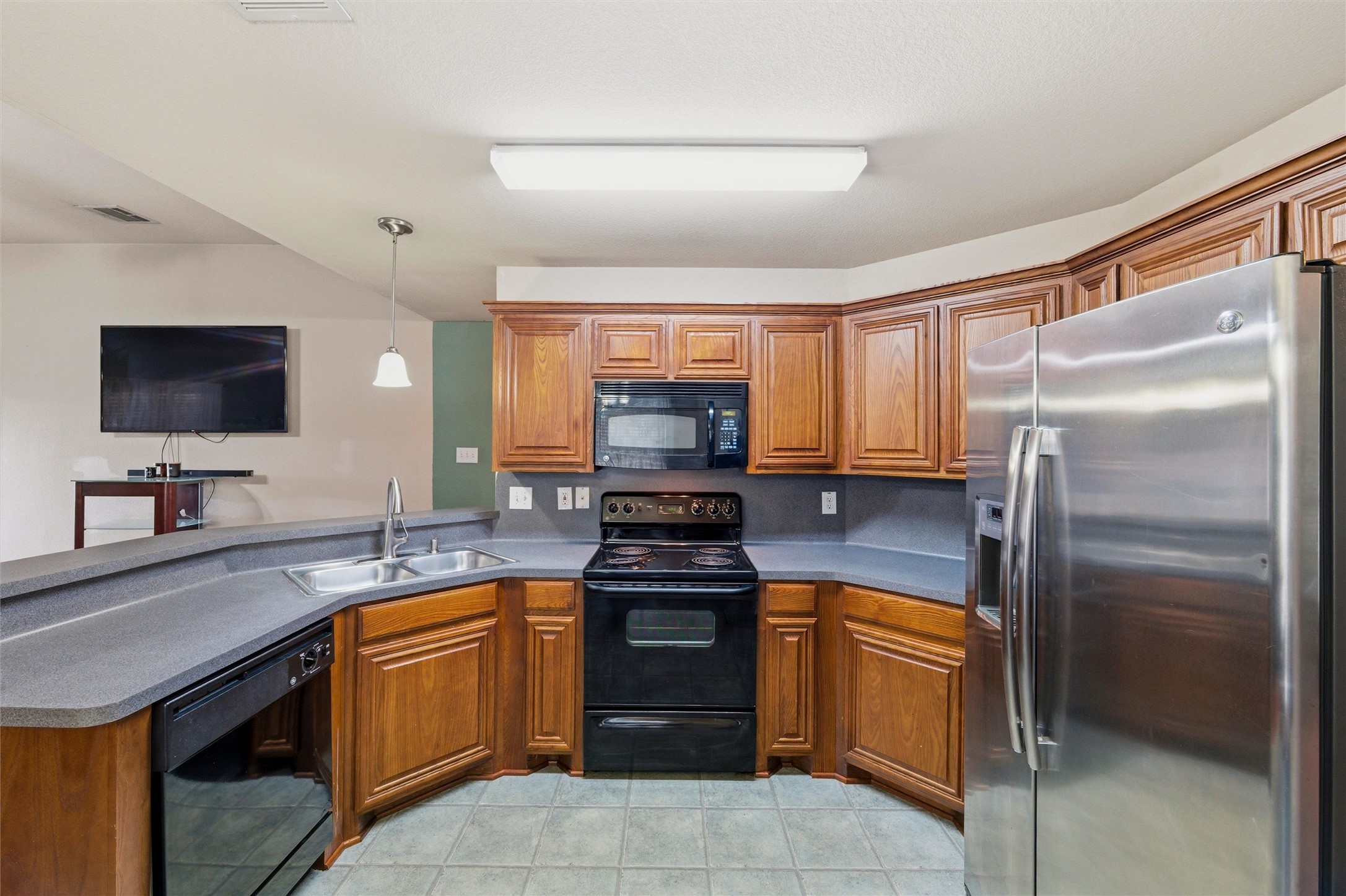612 Owen Trail Grand Prairie TX 75051