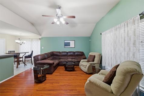 612 Owen Trail Grand Prairie TX 75051