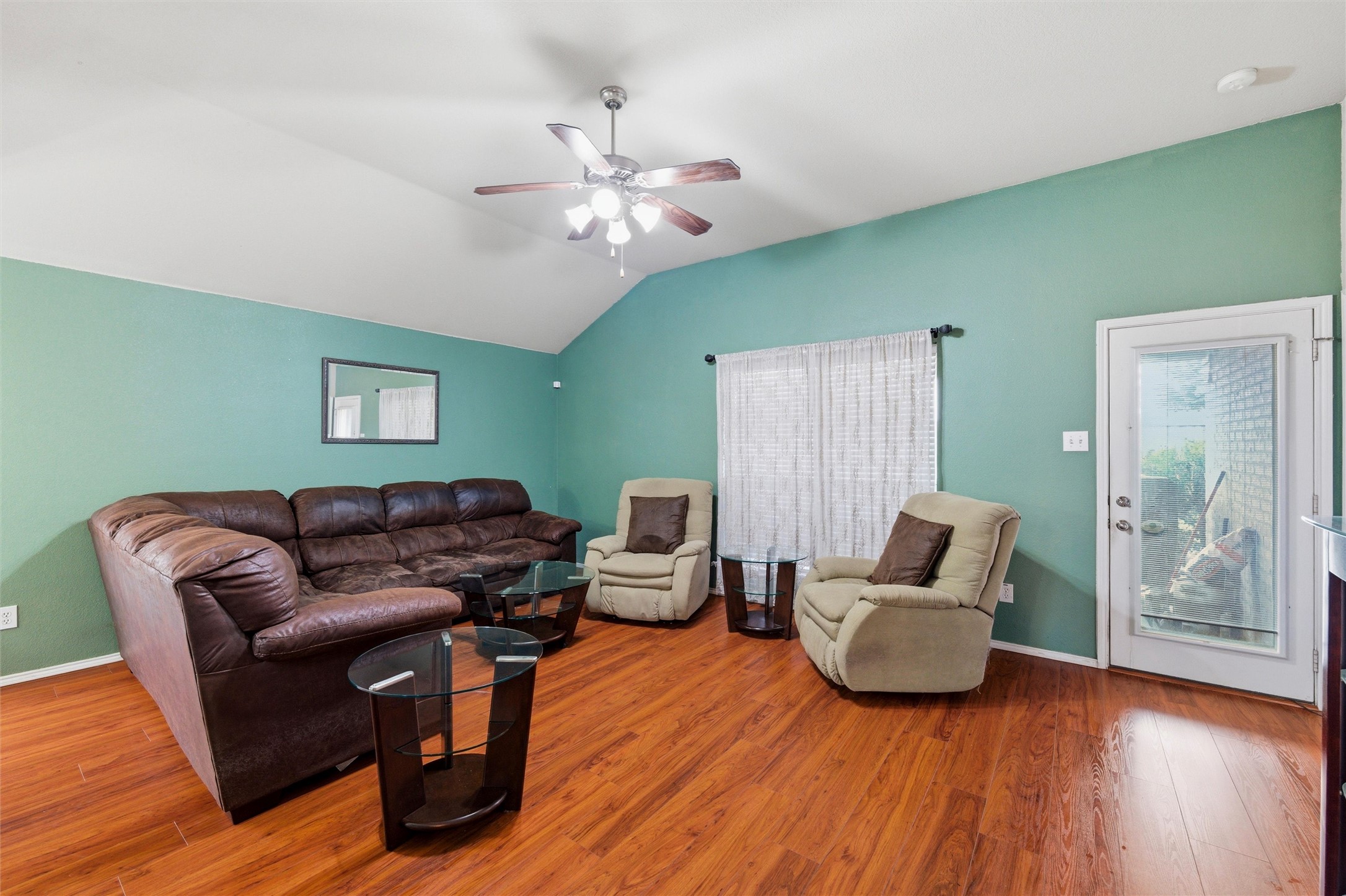 612 Owen Trail Grand Prairie TX 75051