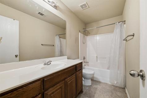 612 Owen Trail Grand Prairie TX 75051