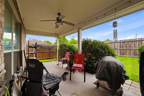 612 Owen Trail Grand Prairie TX 75051