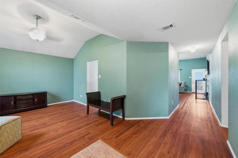 612 Owen Trail Grand Prairie TX 75051