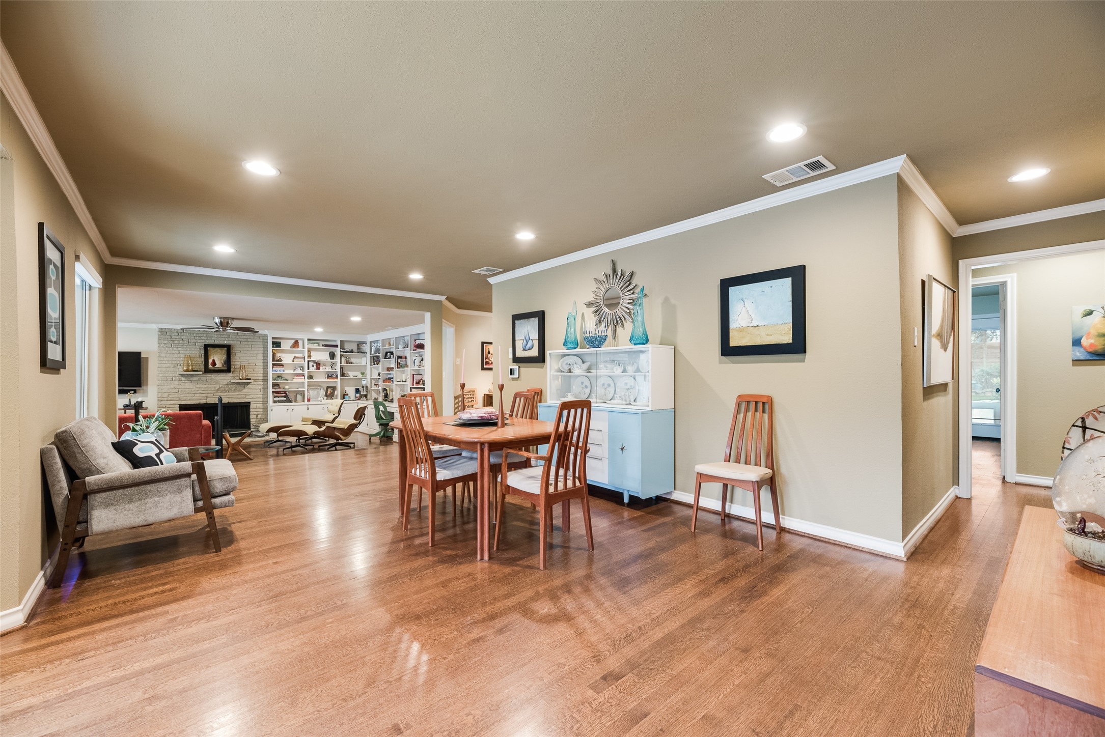10035 Woodgrove Drive Dallas TX 75218