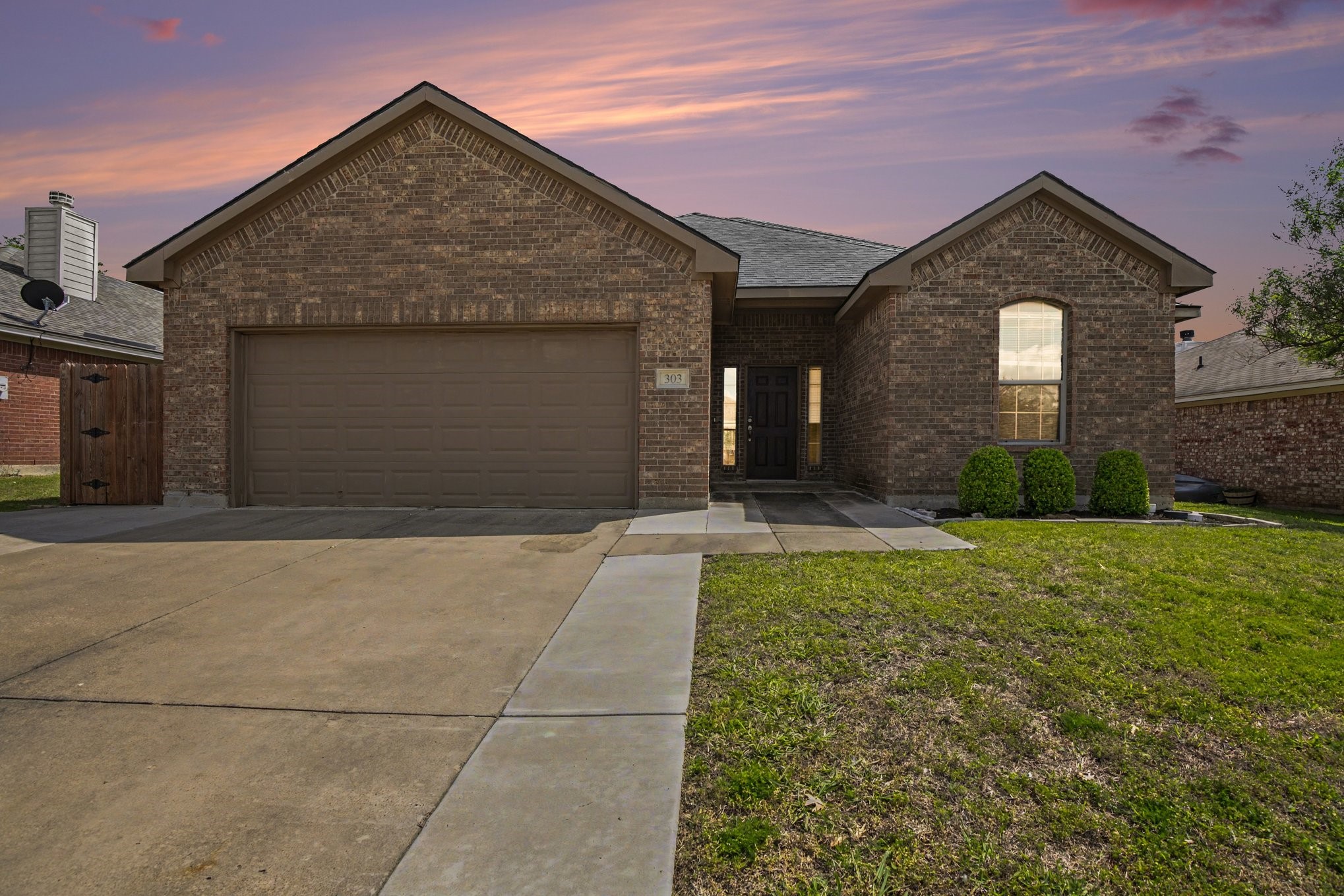 303 Stonegate Boulevard Alvarado TX 76009