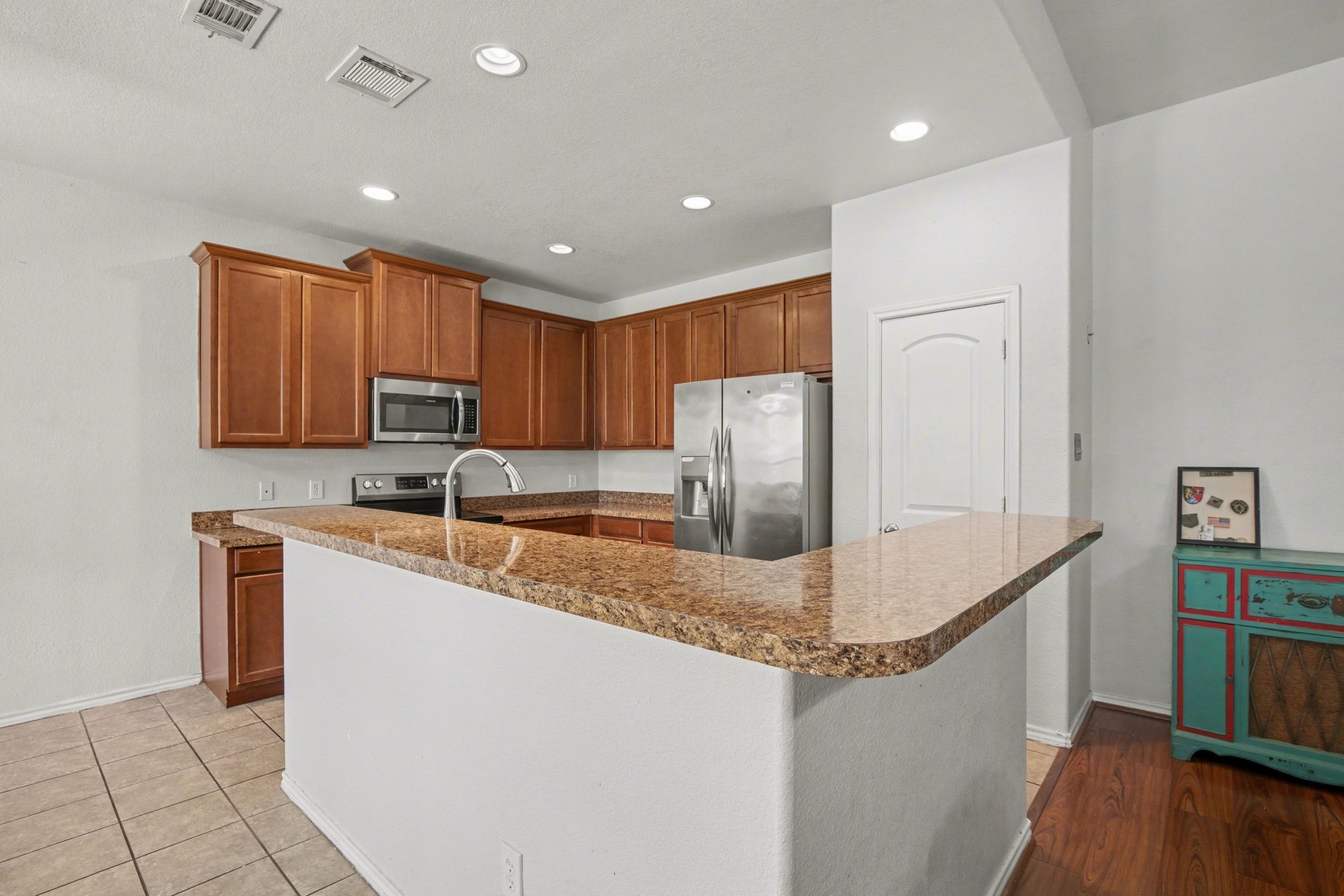 303 Stonegate Boulevard Alvarado TX 76009