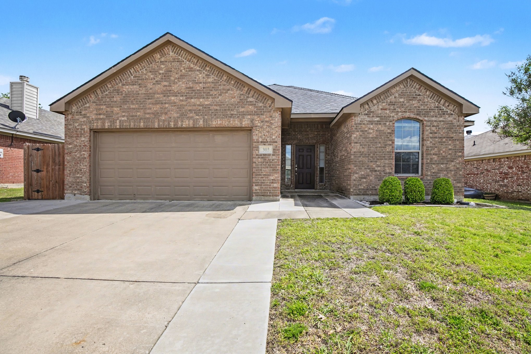 303 Stonegate Boulevard Alvarado TX 76009