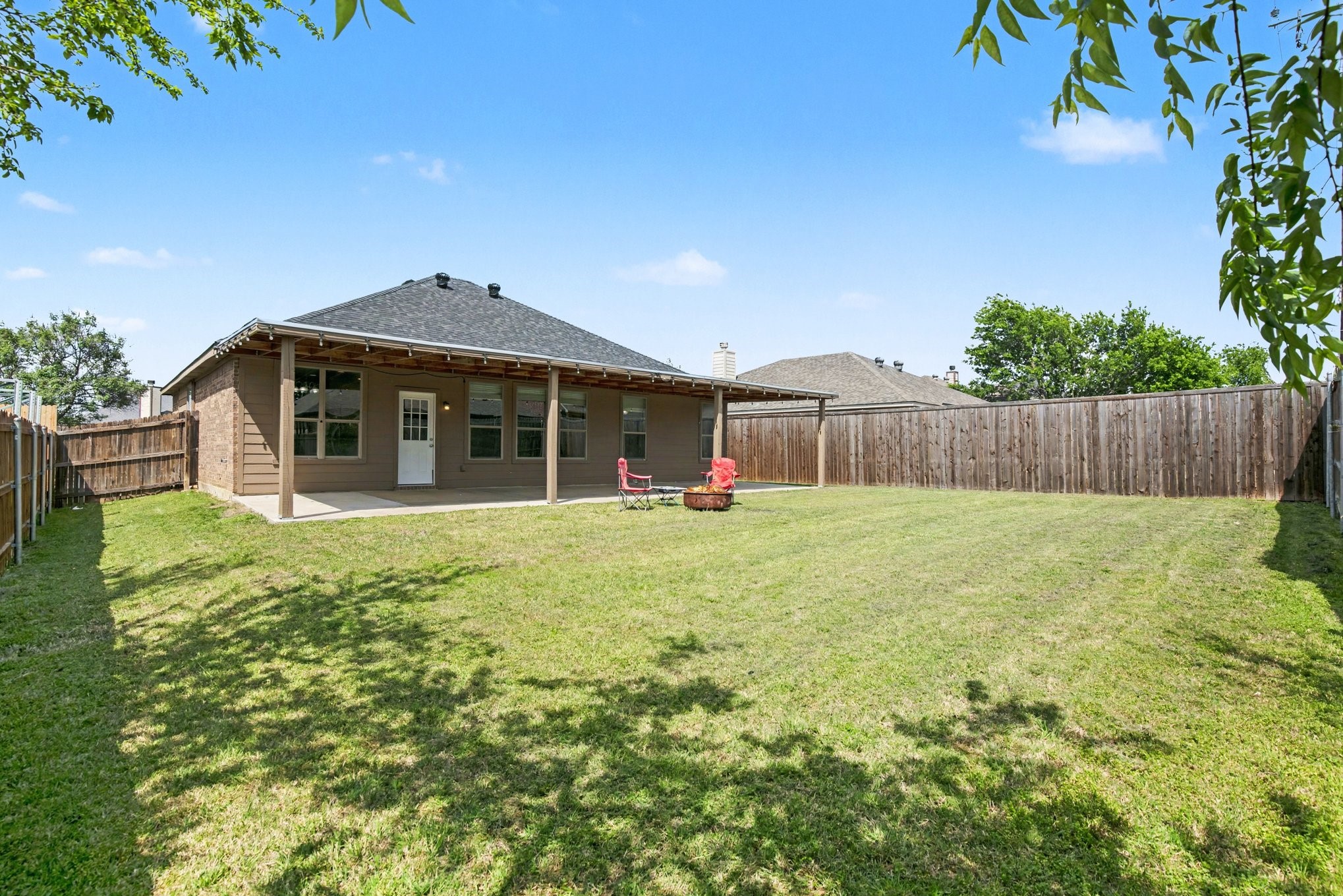 303 Stonegate Boulevard Alvarado TX 76009